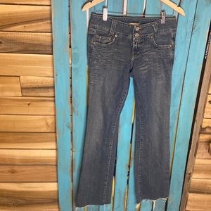Red Engine low rise jeans raw hem size 28 inseam 32 distressed stretchy